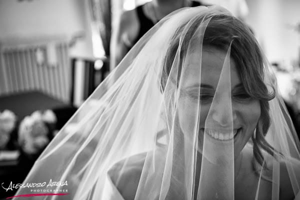  fotografo matrimonio Milano- Velo e felicità
