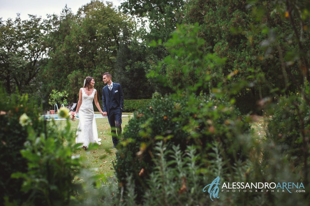 Location per matrimonio lago di Como - Sposi nei giardini  di Villa Dosso Pisani