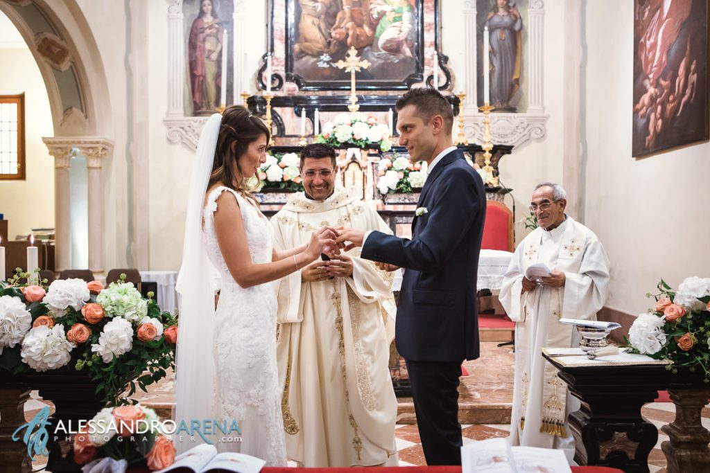 Foto matrimonio provincia di como - Sposo e scambio degli anelli