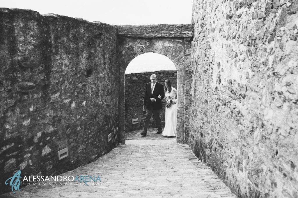 matrimonio castello Sasso Corbaro Bellinzona - Il padre e la sposa