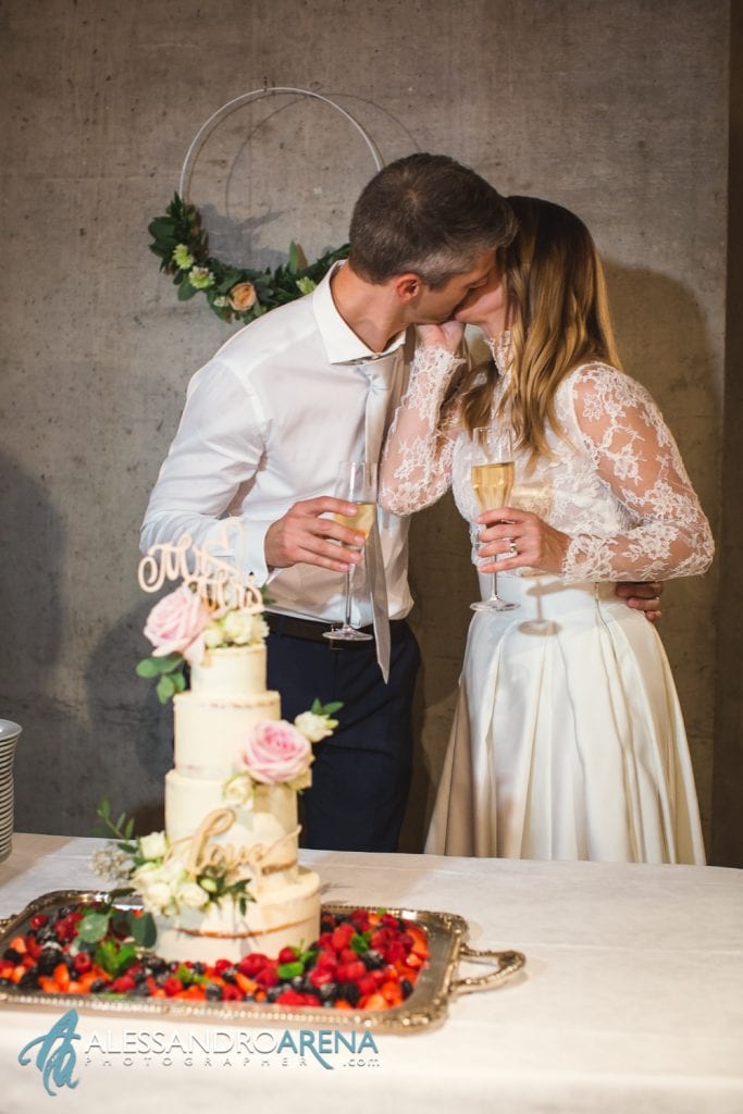 Ricevimento ristorante Castelgrande Bellinzona - Wedding Cake and Kiss
