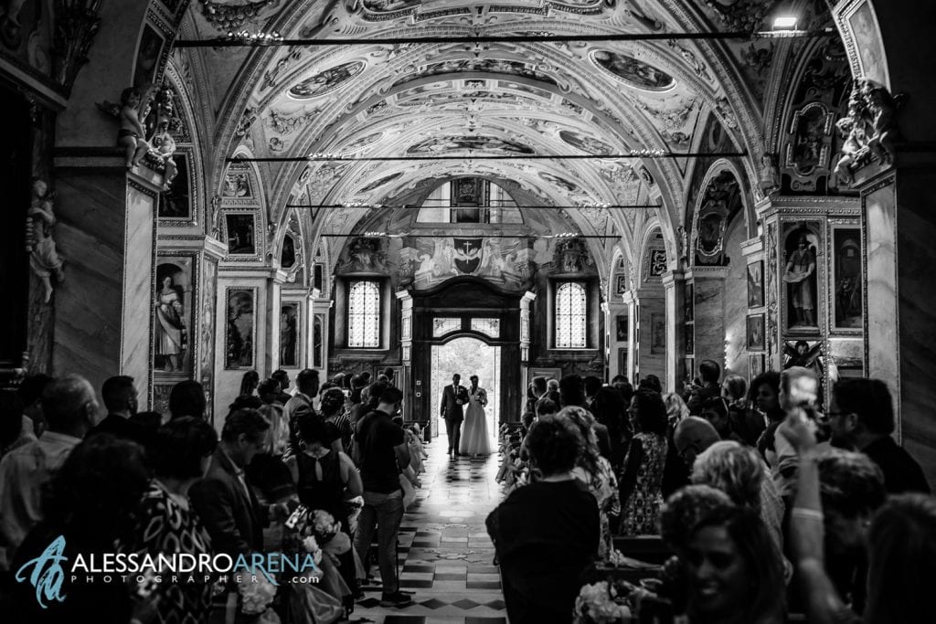 Matrimonio al Santuario della Madonna del Sasso - Ingresso della sposa